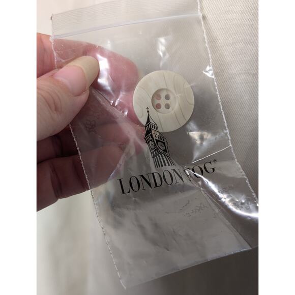 Vtg London Fog Mini Trench Coat WOMENS SIZE L PET Beige Rain Overcoat Dressy - Picture 9 of 11